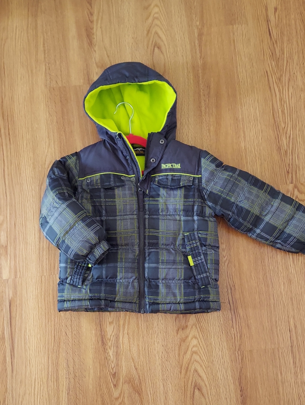 Pacific Trail Kids Plaid Puffer Jacket in Gray & Lime Size 4.